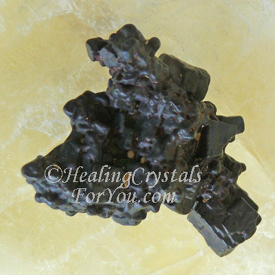 אבן הנבואה. נלקח ברשות מהאתר 
 Taken with courtesy from www.healing-crystals-for-you.com